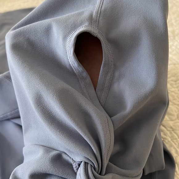 Fabletics Capri length High Rise Oasis Size 4X soft blue - Picture 6 of 11